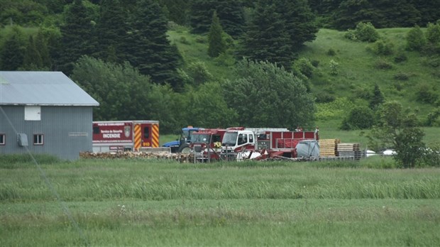 Une personne évacuée par traineau à la SEBKA 