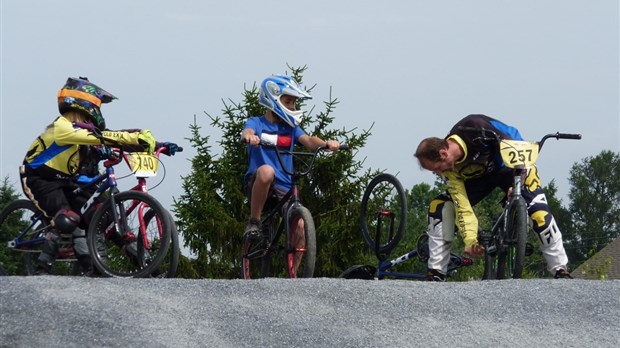 Rivière-Bleue inaugure sa nouvelle piste de BMX
