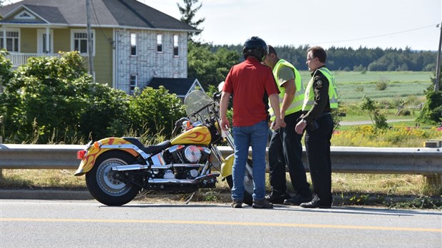 Collision entre une moto et une auto à l'Isle-Verte