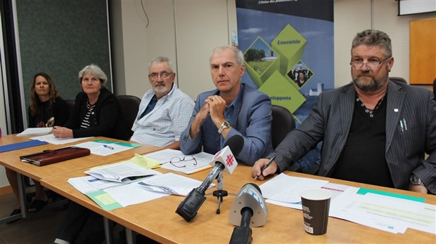 Sécheresse dans l’Est du Québec : les agriculteurs sont nerveux et inquiets