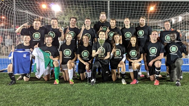 Du soccer et du plaisir pour la Ligue de Soccer Senior Mixte