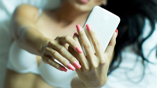 La Sûreté du Québec émet une mise en garde contre la «sextorsion»