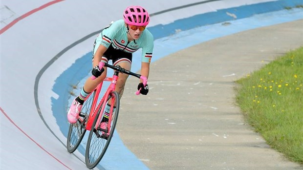Britanie Cauchon brille au Championnat provincial sur piste