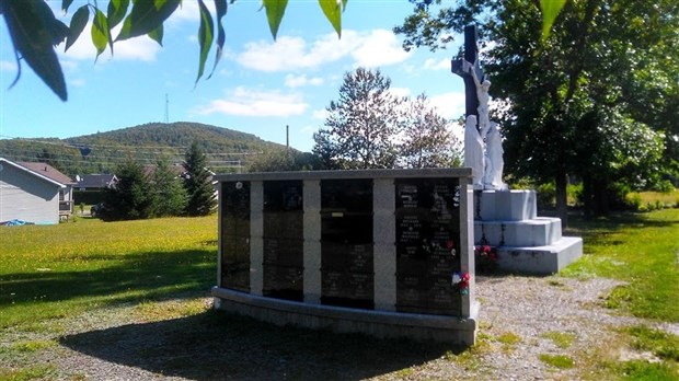 La Coopérative funéraire des Eaux vives fait don de la première phase du Columbarium de Dégelis