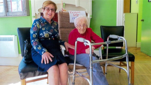 Mme Simonne Nadeau a fêté ses 102 ans!