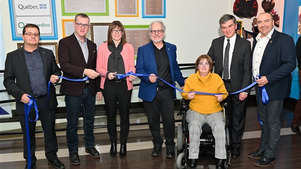 La Boutique APHK et le Café Desjardins inaugurés 