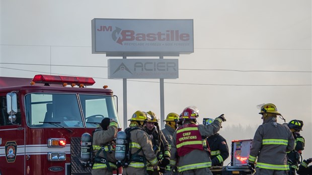 Acier JM Bastille se retrousse les manches à la suite de l'incendie 