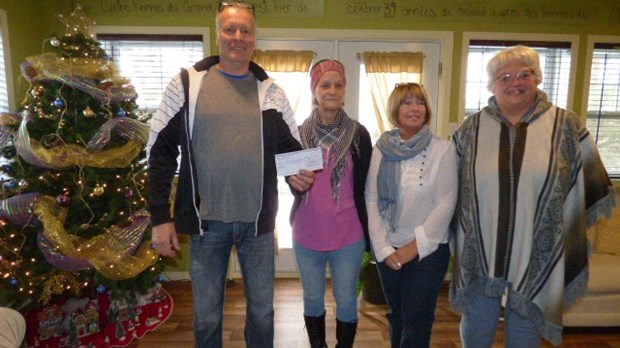 Don de 1000 $ au Centre-Femmes du Grand-Portage 