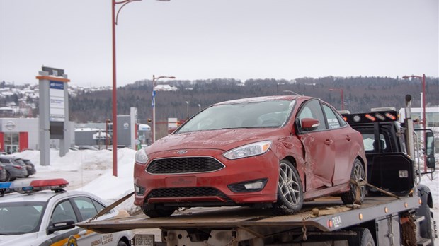 Collision sur la rue Fraser à Rivière-du-Loup 