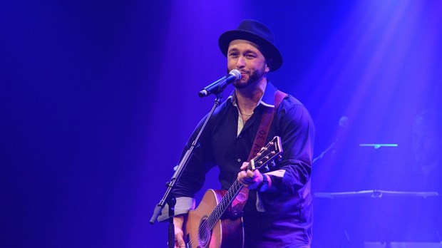 Phil Athanase, lauréat du Tremplin de Dégelis, sera à Belle et Bum