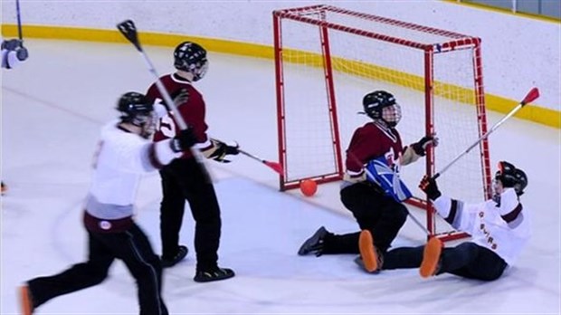Plus de 700 joueurs au tournoi interprovincial de ballon sur glace du Témiscouata