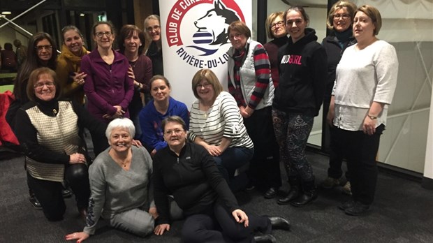 Une ligue féminine au Centre de Curling Prelco 