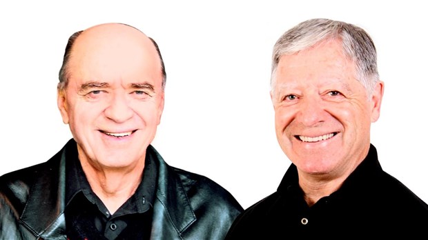 Deux hockeyeurs immortalisés au Centre Premier Tech 