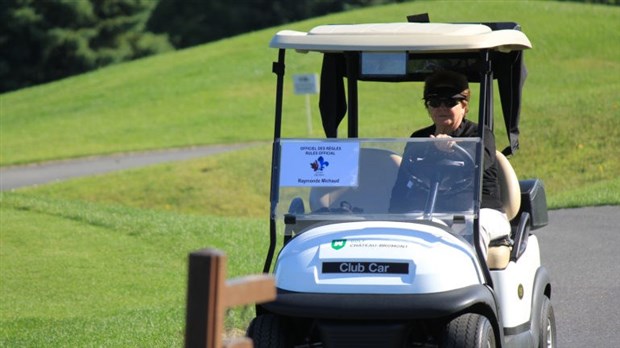 Raymonde Michaud nommée «bénévole de l’année» par Golf Canada