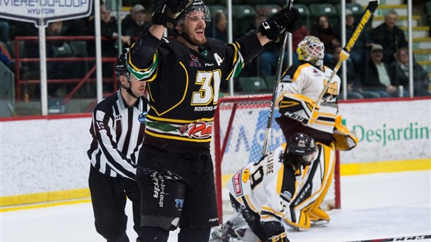 Maxime Villemaire nommé joueur le plus utile dans la LNAH 