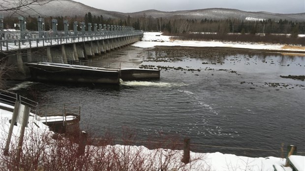 Inondations printanières : les riverains écopent