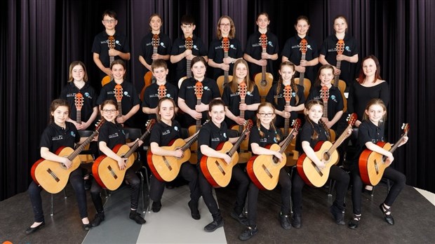 L’ensemble GUIT 72 de l’école Joly de Rivière-du-Loup se démarque 