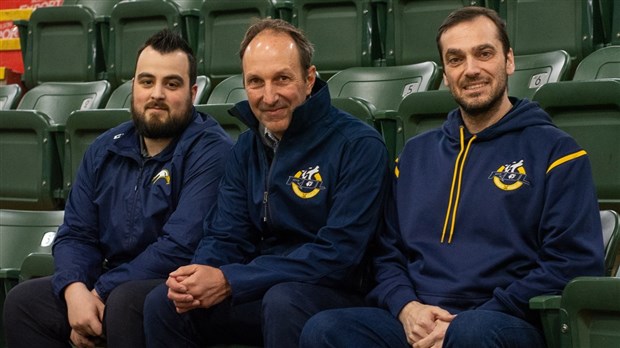 Hockey Rivière-du-Loup : l’amour du hockey 