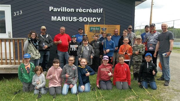 30 jeunes initiés à la pêche à Dégelis