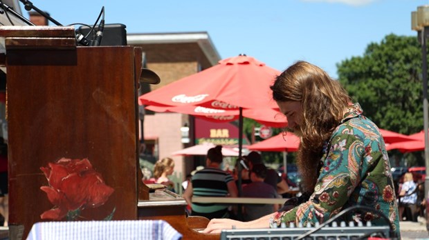 Des prestations sur les pianos publics de Témiscouata-sur-le-Lac cet été