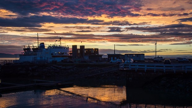 Les Plus Beaux Couchers De Soleil Sont à Rivière Du Loup