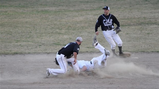Le CMB remporte le 1er duel contre les Braves 