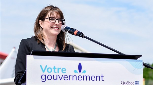 Le comité Mes soins restent ici rencontre la ministre Marie-Eve Proulx