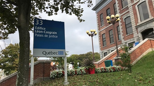 Seize mois de prison pour avoir intimidé une procureure