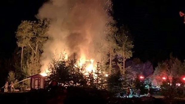 Incendie dans un chalet à Saint-Simon