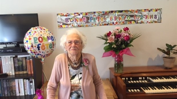Mme Olivine Bourgoin fête ses 102 ans