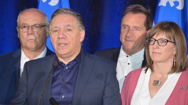 François Legault veut continuer à remettre de l’argent aux Québécois