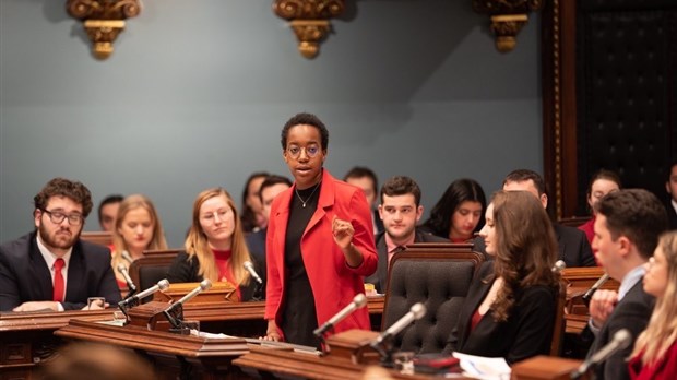 Une Louperivoise au Parlement étudiant du Québec