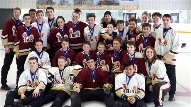 Quatre médailles d’or pour le Ballon sur glace mineur du Témiscouata