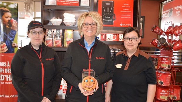 C’est avec un sourire que Dominique Michaud appuie la Maison de la Famille du Grand-Portage
