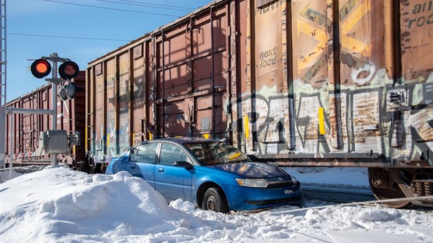 Un train percute une voiture à Saint-Arsène 