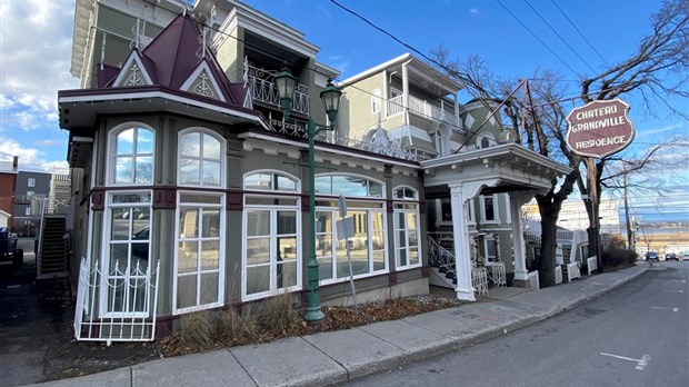 La famille Bonneville fait l’acquisition du Château Grandville