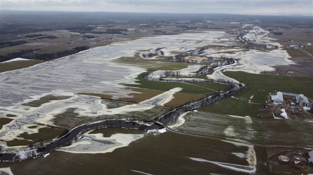 La rivière du Loup sort de son lit à Saint-Alexandre 