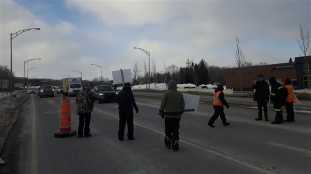 Barrage filtrant sur la route 132 en solidarité avec le peuple Wet’suwet’en