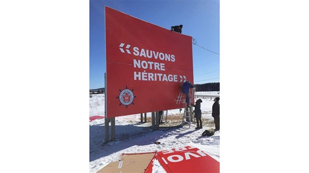 Le comité Sauvons l'Héritage affiche un signal d'alarme