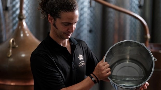 COVID-19 : la Distillerie Fils du Roy fabriquera du produit antiseptique pour les mains