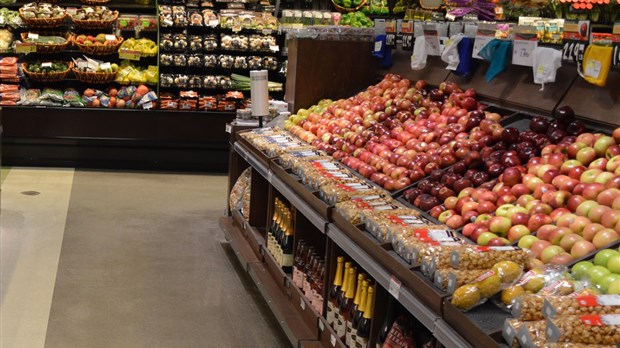 Denis Tardif annonce une aide financière de 40 000 $ pour les banques alimentaires