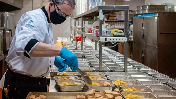 L’Hôtel Universel met la main à la pâte