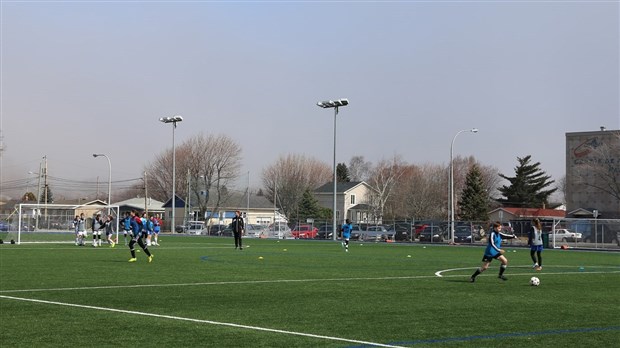 Ouverture des terrains sportifs louperivois 