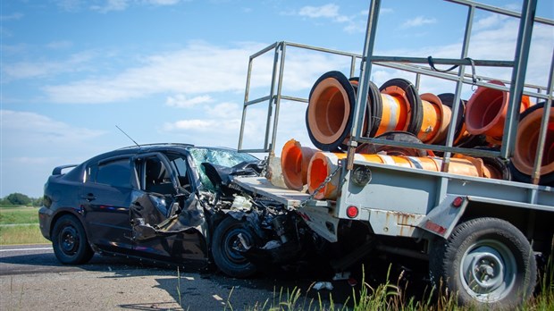 Collision avec un véhicule du MTQ sur l’autoroute 20 à Cacouna