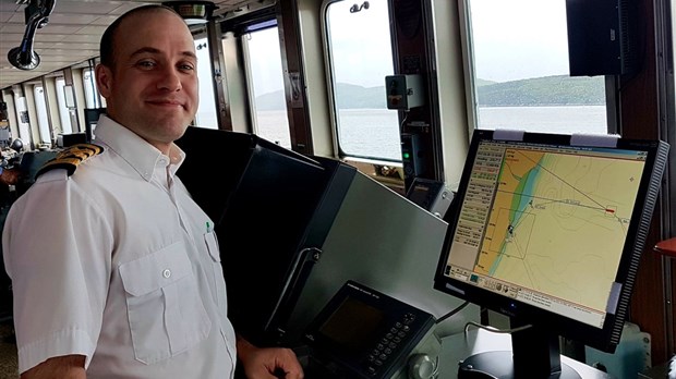 Les passagers au rendez-vous sur la Traverse Rivière-du-Loup / Saint-Siméon