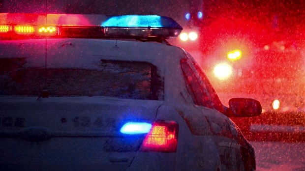 Poursuite policière : trois suspects prennent la fuite à pied à Trois-Pistoles