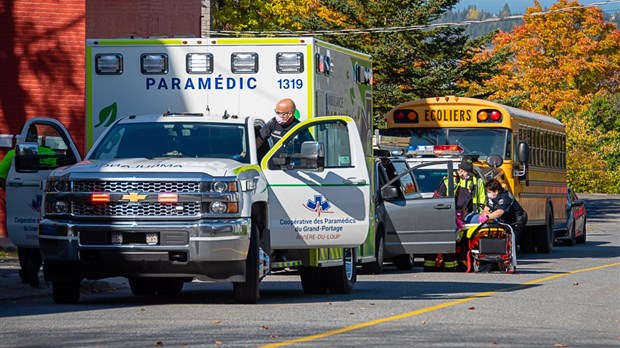 Collisions impliquant un autobus sur la rue Fraser à Rivière-du-Loup 