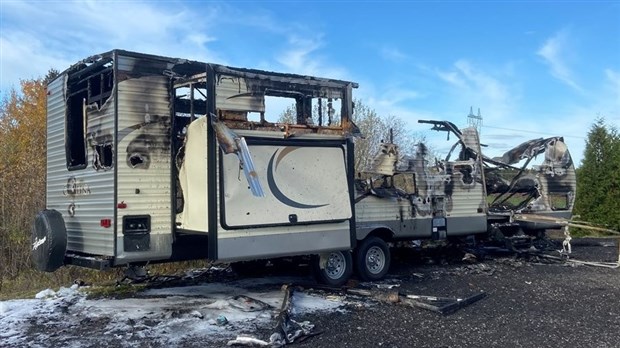 Un incendie ravage une roulotte à Saint-Antonin
