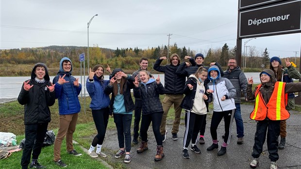 Une grande corvée par les élèves de l’École secondaire de Trois-Pistoles
