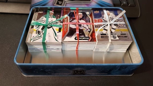 Des cartes de hockey en cadeau 